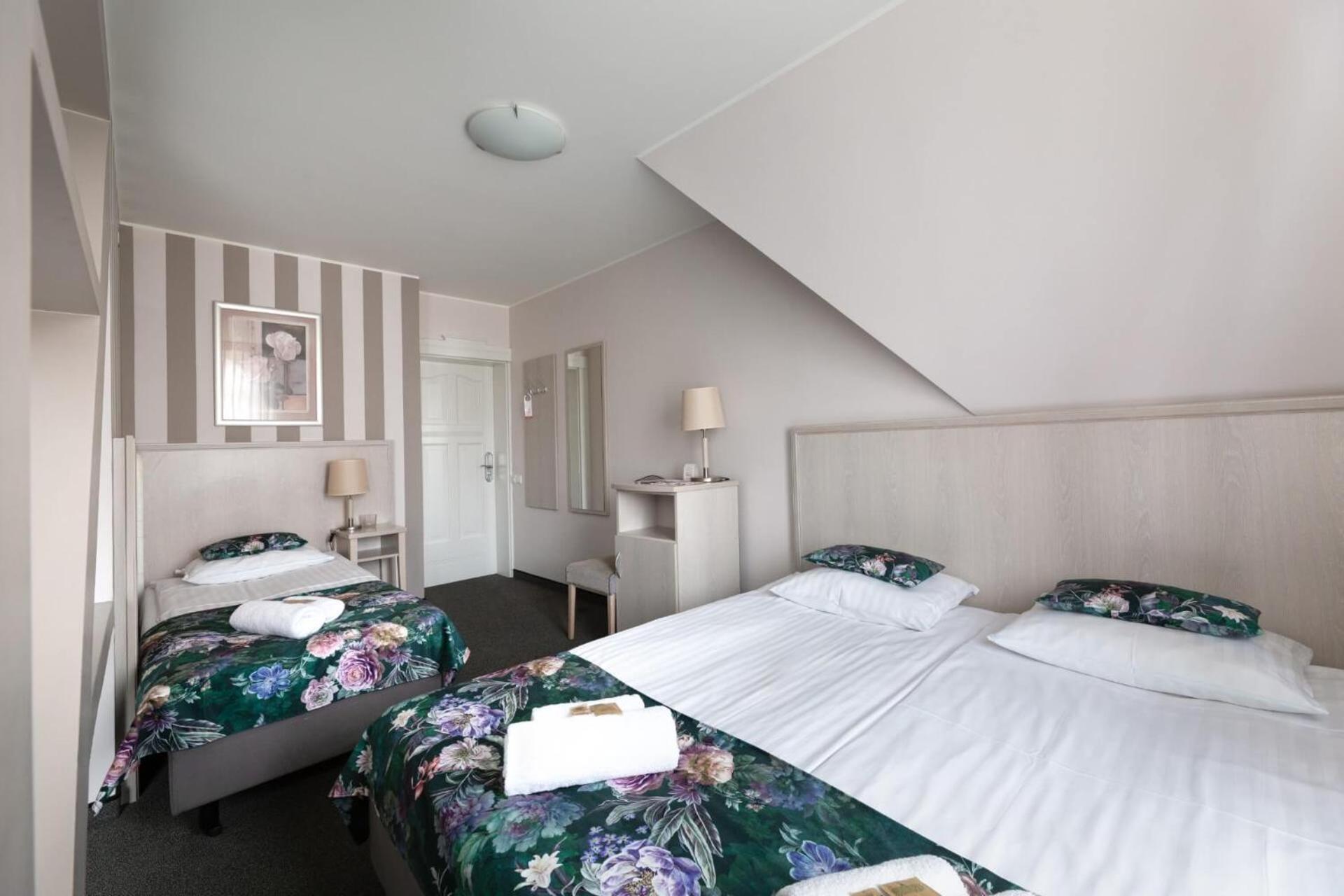 Hotel Amalia Kudowa-Zdroj Dış mekan fotoğraf