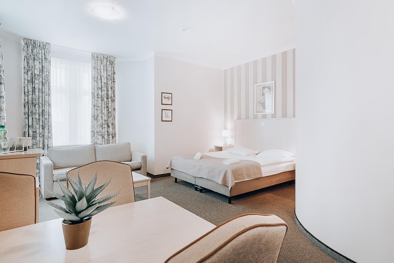 Hotel Amalia Kudowa-Zdroj Dış mekan fotoğraf